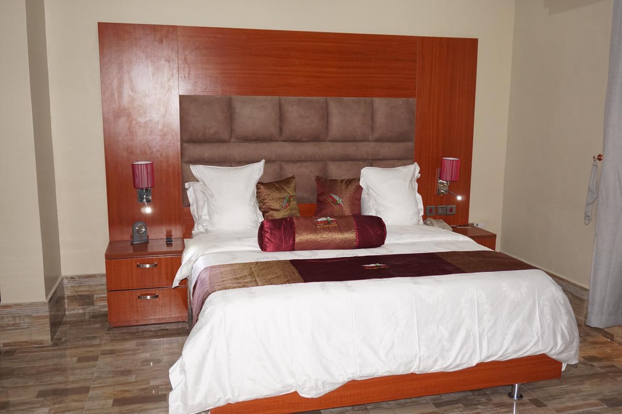 Aenon Suites Oshogbo Екстериор снимка