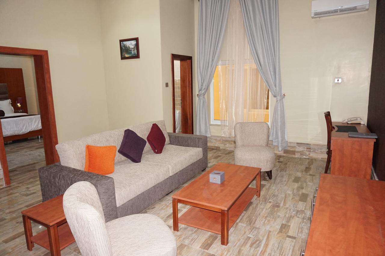 Aenon Suites Oshogbo Екстериор снимка