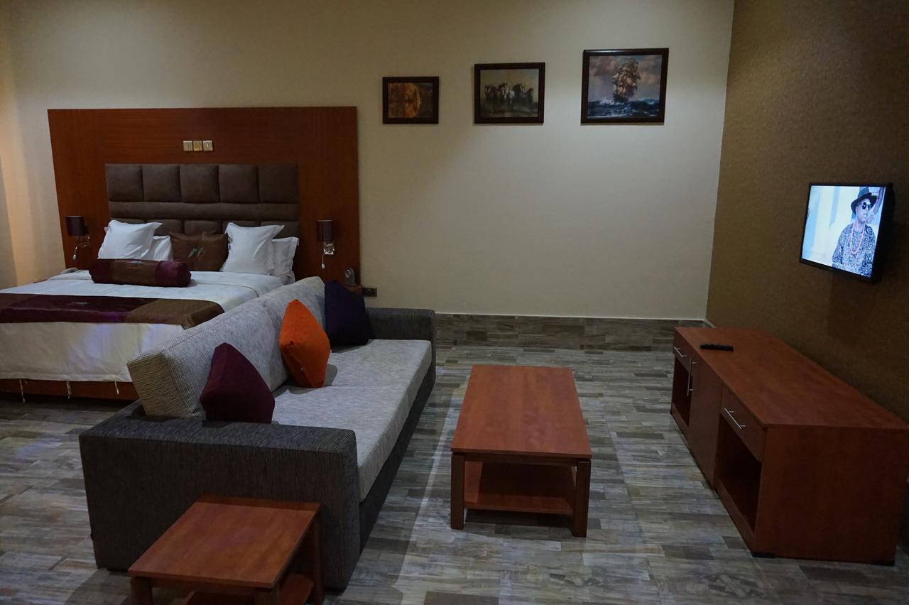 Aenon Suites Oshogbo Екстериор снимка