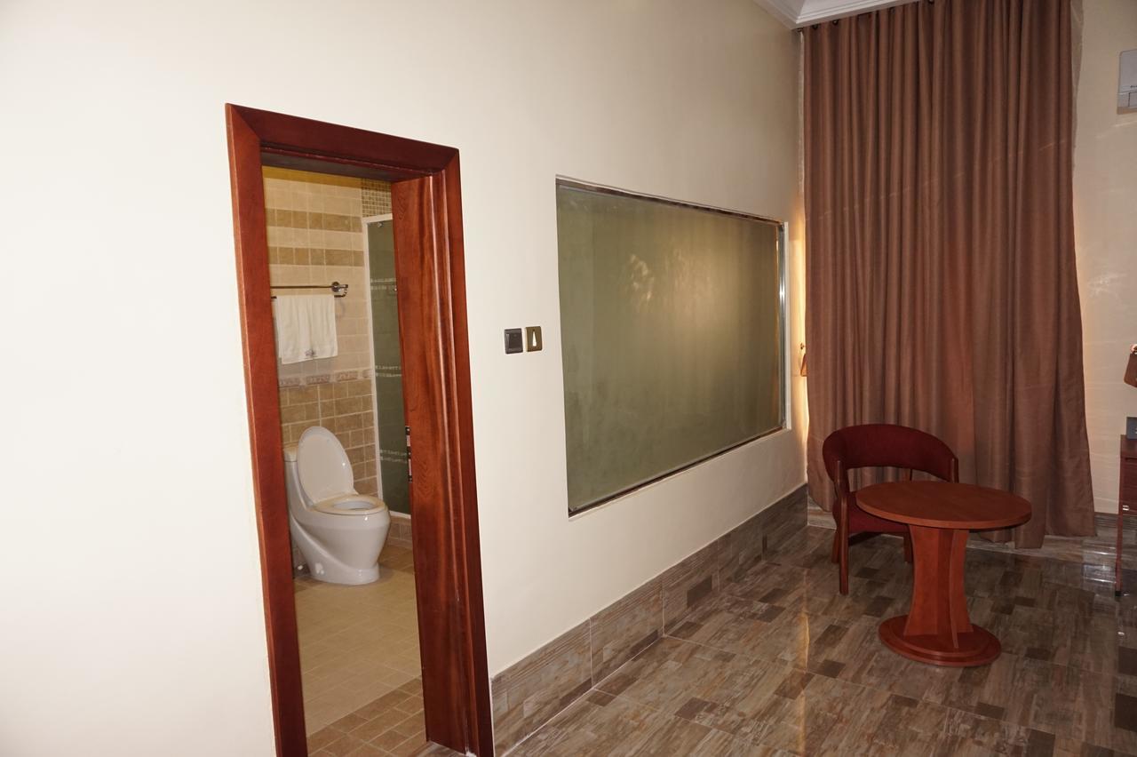 Aenon Suites Oshogbo Екстериор снимка